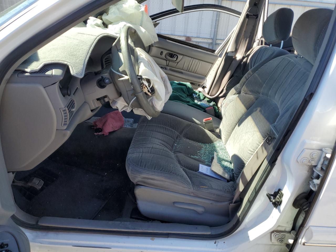 1998 Buick Century Custom VIN: 2G4WS52MXW1577080 Lot: 90104365