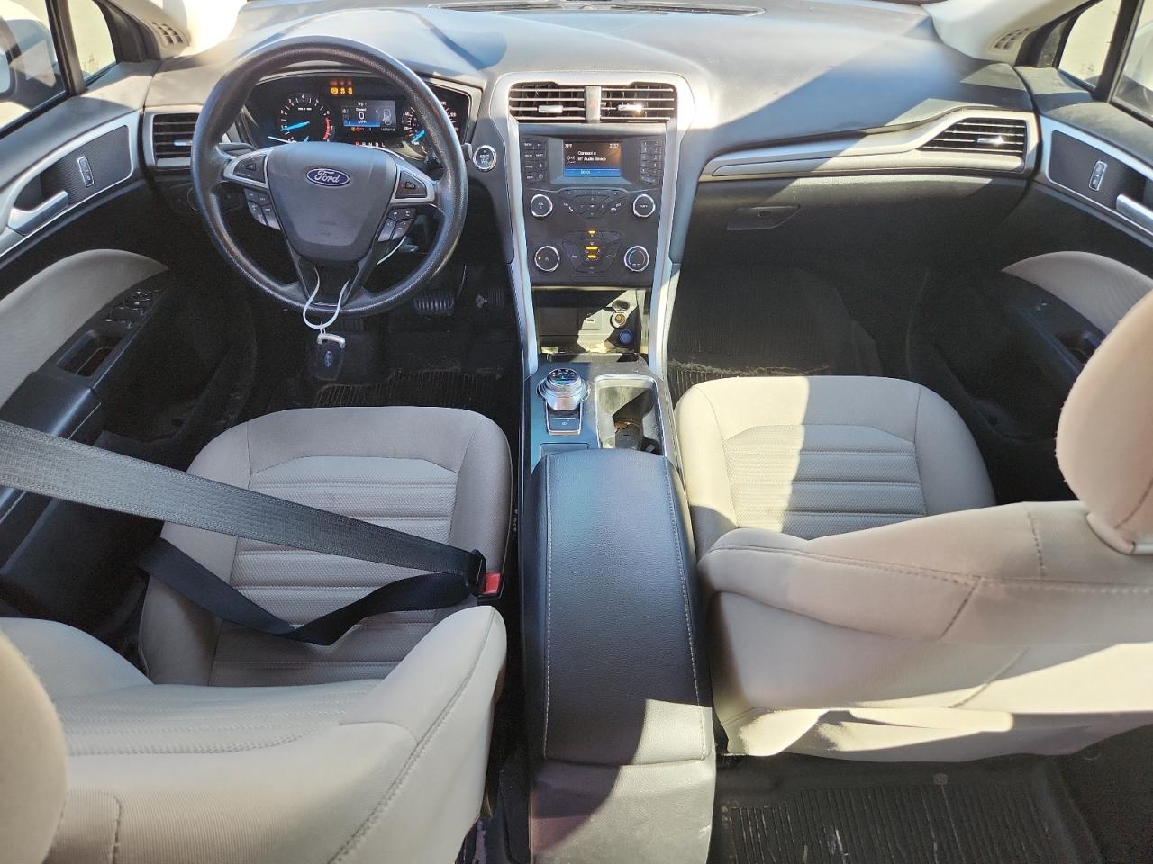 2019 Ford Fusion S VIN: 3FA6P0G74KR186160 Lot: 90604155