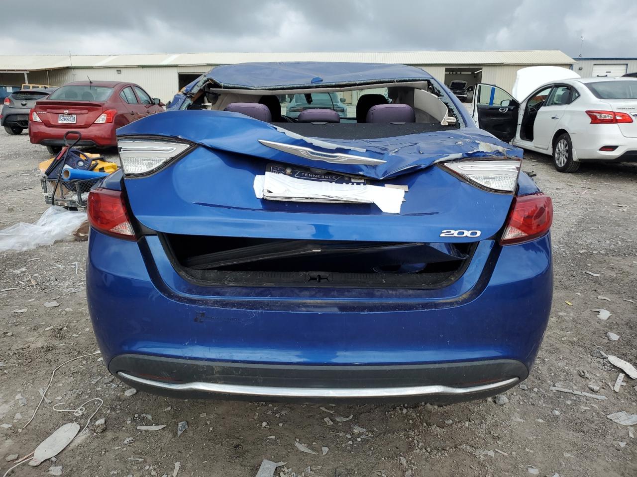 2015 Chrysler 200 Limited VIN: 1C3CCCAB0FN686286 Lot: 82331075