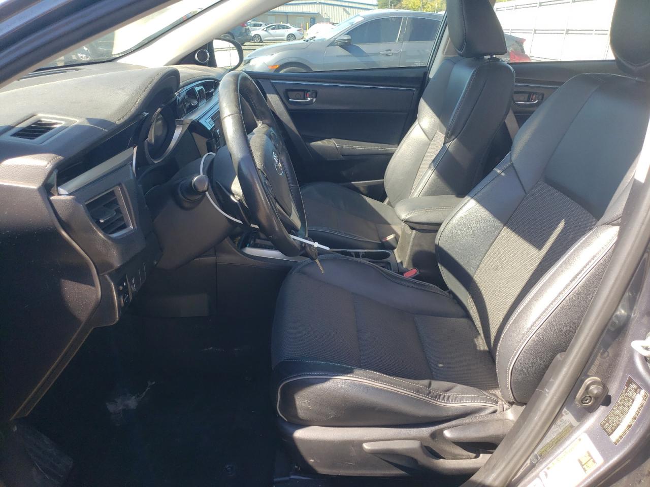 2015 Toyota Corolla L VIN: 5YFBURHE0FP245879 Lot: 82419405