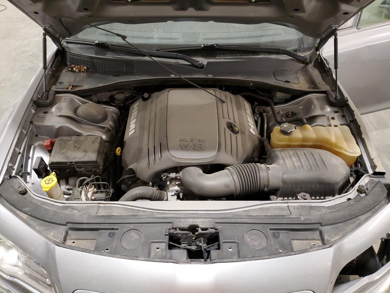 2013 Chrysler 300C VIN: 2C3CCAKTXDH651613 Lot: 85350575