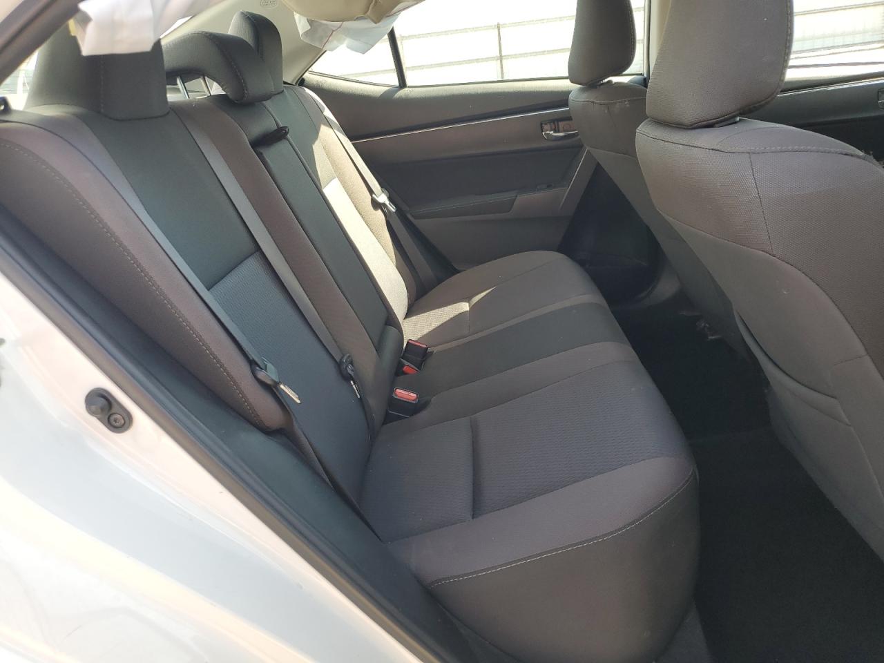 2017 Toyota Corolla L VIN: 2T1BURHE2HC796981 Lot: 84924385