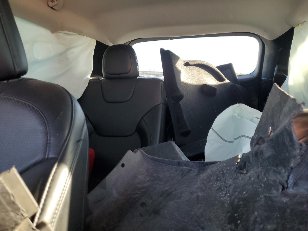 2019 Jeep Cherokee Limited VIN: 1C4PJMDX6KD140740 Lot: 84818855