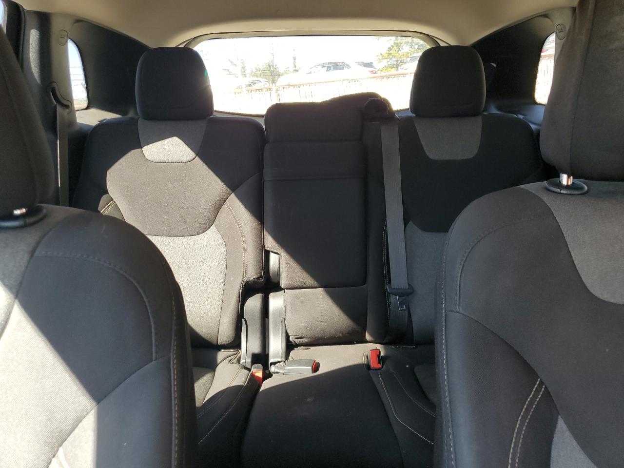 2014 Jeep Cherokee Latitude VIN: 1C4PJMCB4EW268375 Lot: 85817005