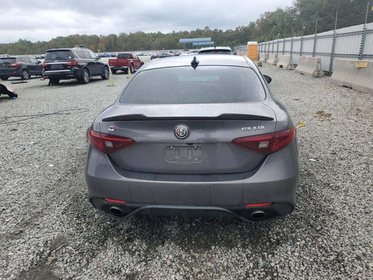 2017 Alfa Romeo Giulia Ti Q4 VIN: ZARFAEEN3H7560127 Lot: 85261535