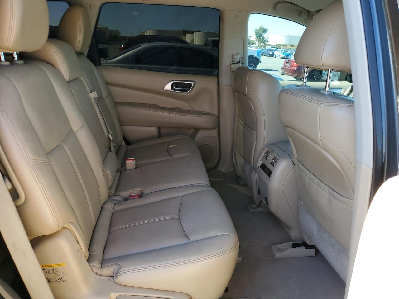 2014 Nissan Pathfinder S VIN: 5N1AR2MM7EC645894 Lot: 85747975