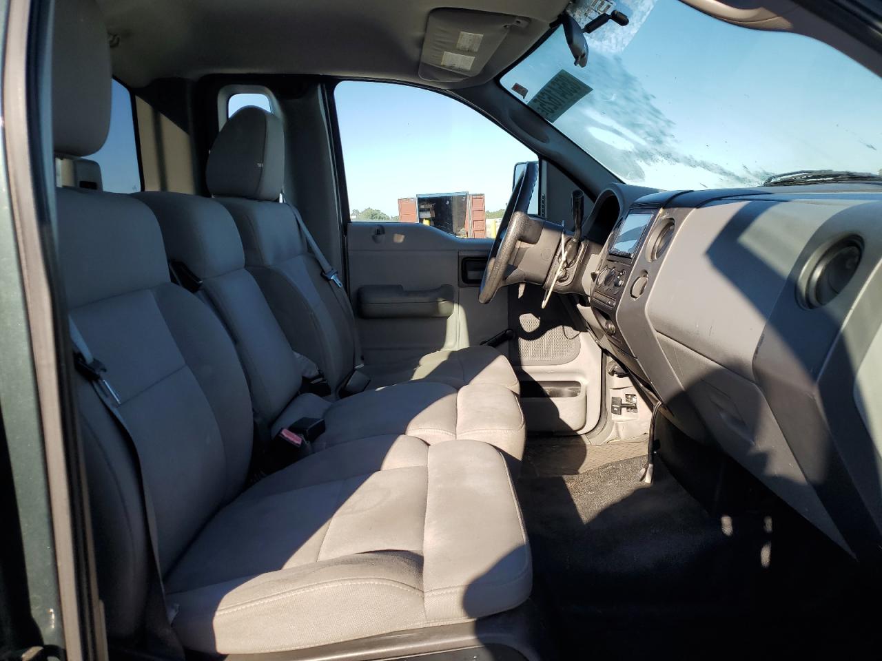 2005 Ford F150 VIN: 1FTRF12W95KC57926 Lot: 85641625