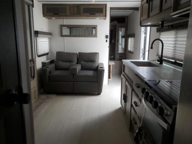 2021 FOREST RIVER SURVEYOR LEGEND 252R