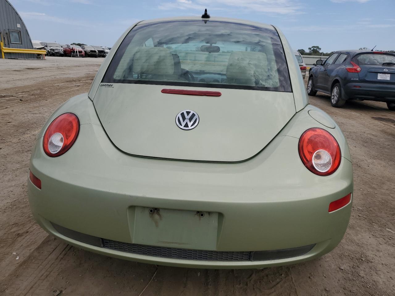 2008 Volkswagen New Beetle S VIN: 3VWPW31CX8M519490 Lot: 84888795