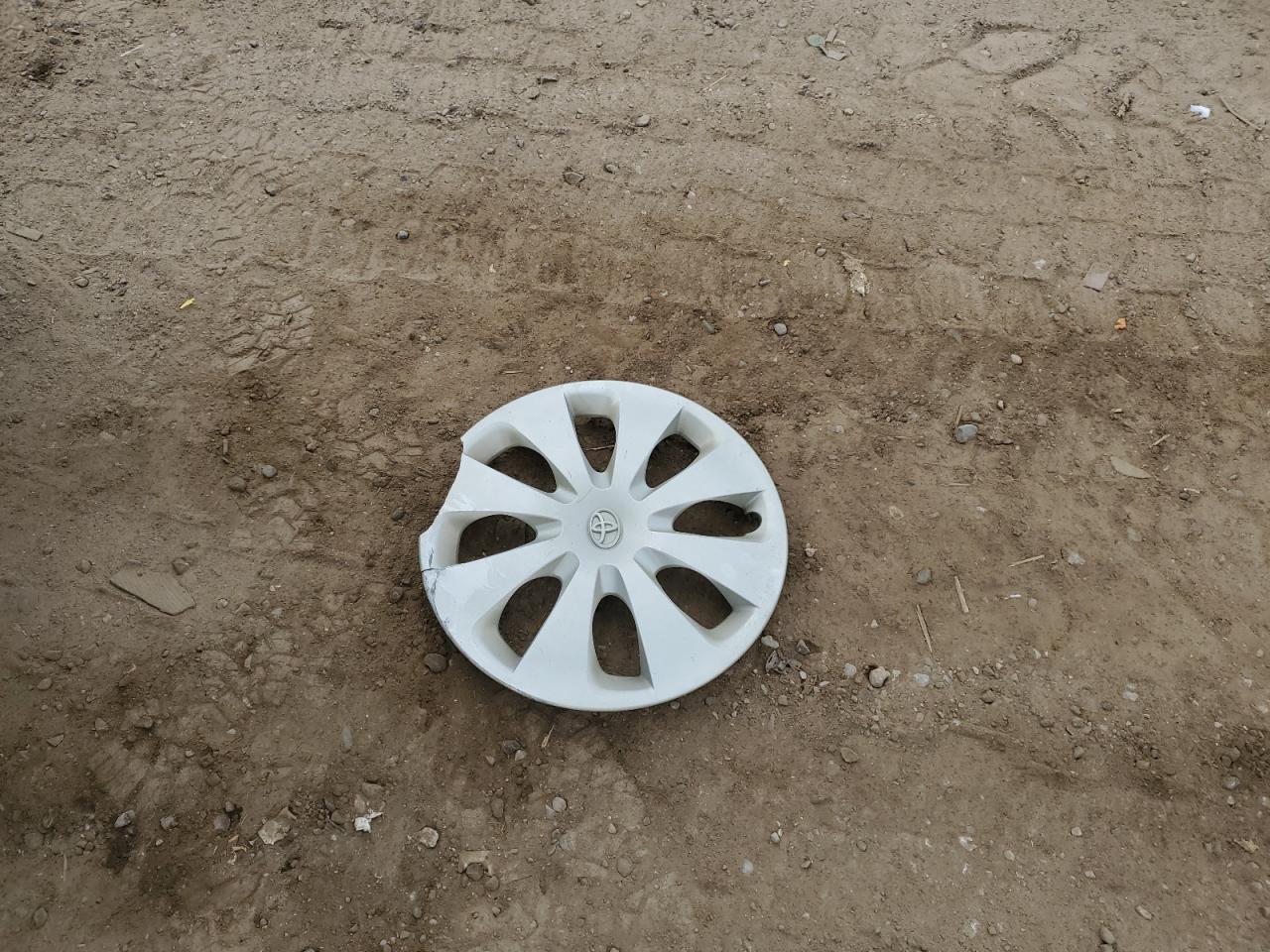 2014 Toyota Prius C VIN: JTDKDTB3XE1565265 Lot: 90827225