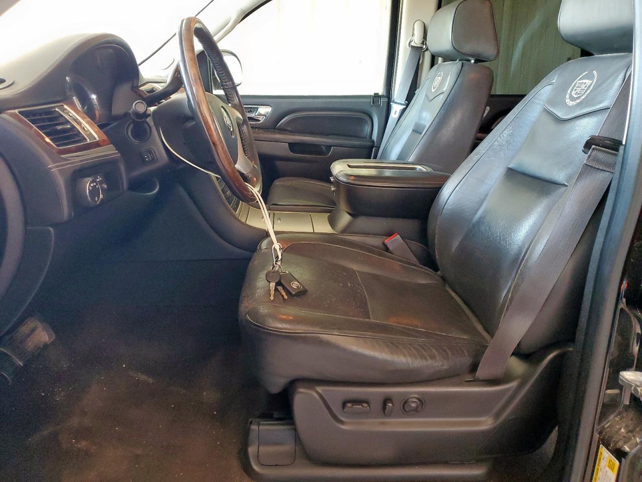 2013 Cadillac Escalade Platinum VIN: 1GYS4DEF4DR364841 Lot: 86795075