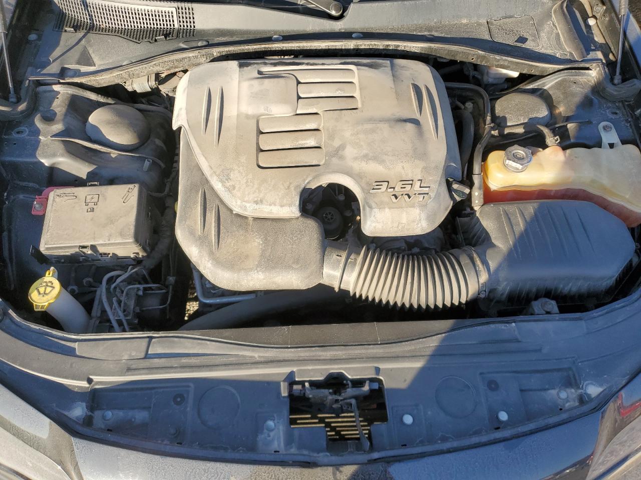 2014 Chrysler 300 S VIN: 2C3CCABG7EH264697 Lot: 80801995