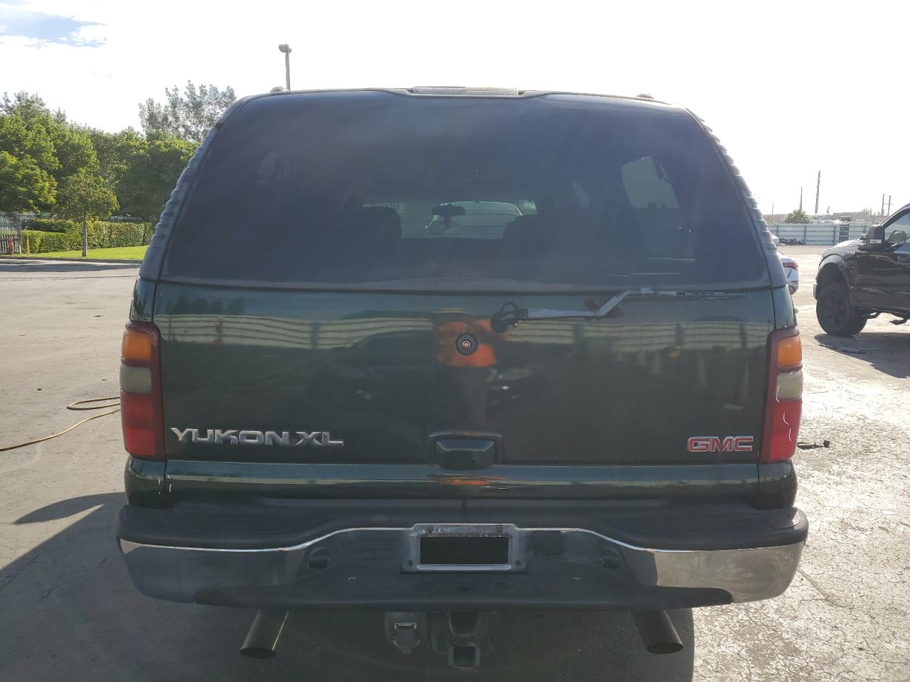 2002 GMC Yukon Xl C1500 VIN: 3GKEC16Z42G356527 Lot: 84642435