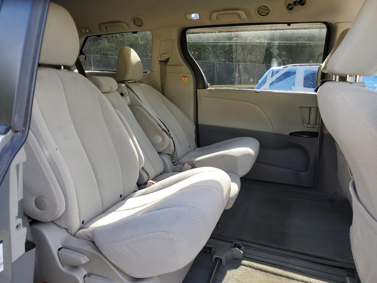 2011 Toyota Sienna Le VIN: 5TDKK3DC7BS089252 Lot: 84197245