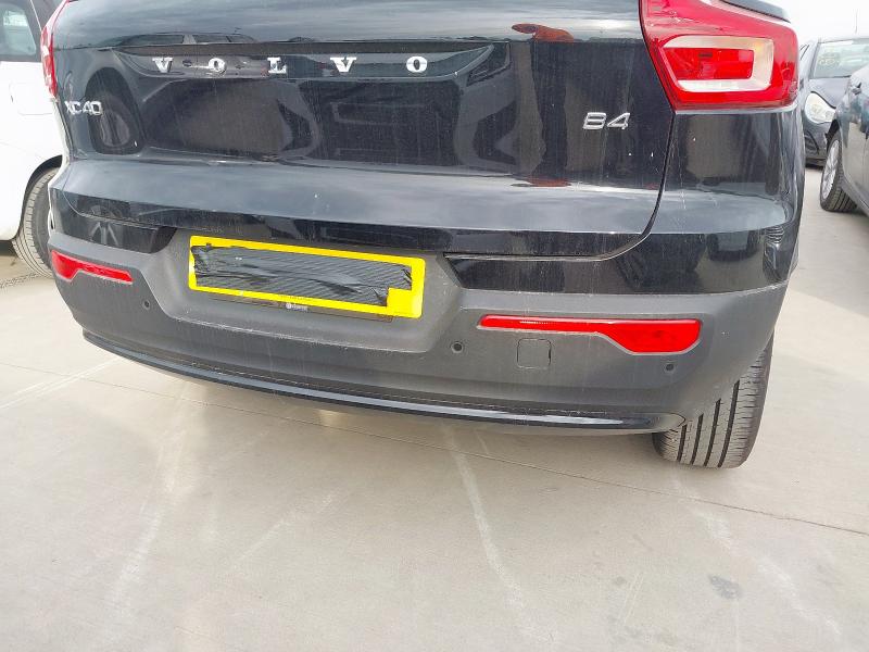 2025 VOLVO XC40 2.0 B4P PLUS DARK 5DR AUTO