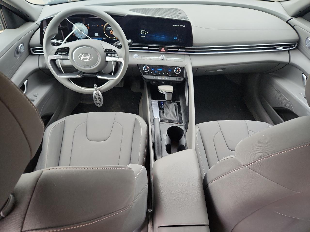 Elantra Elantra