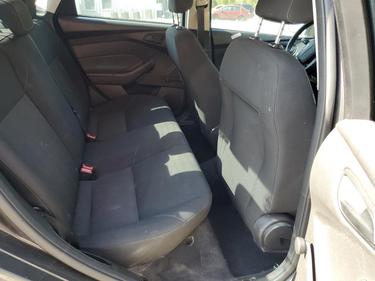2015 Ford Focus S VIN: 1FADP3E25FL323109 Lot: 85097605