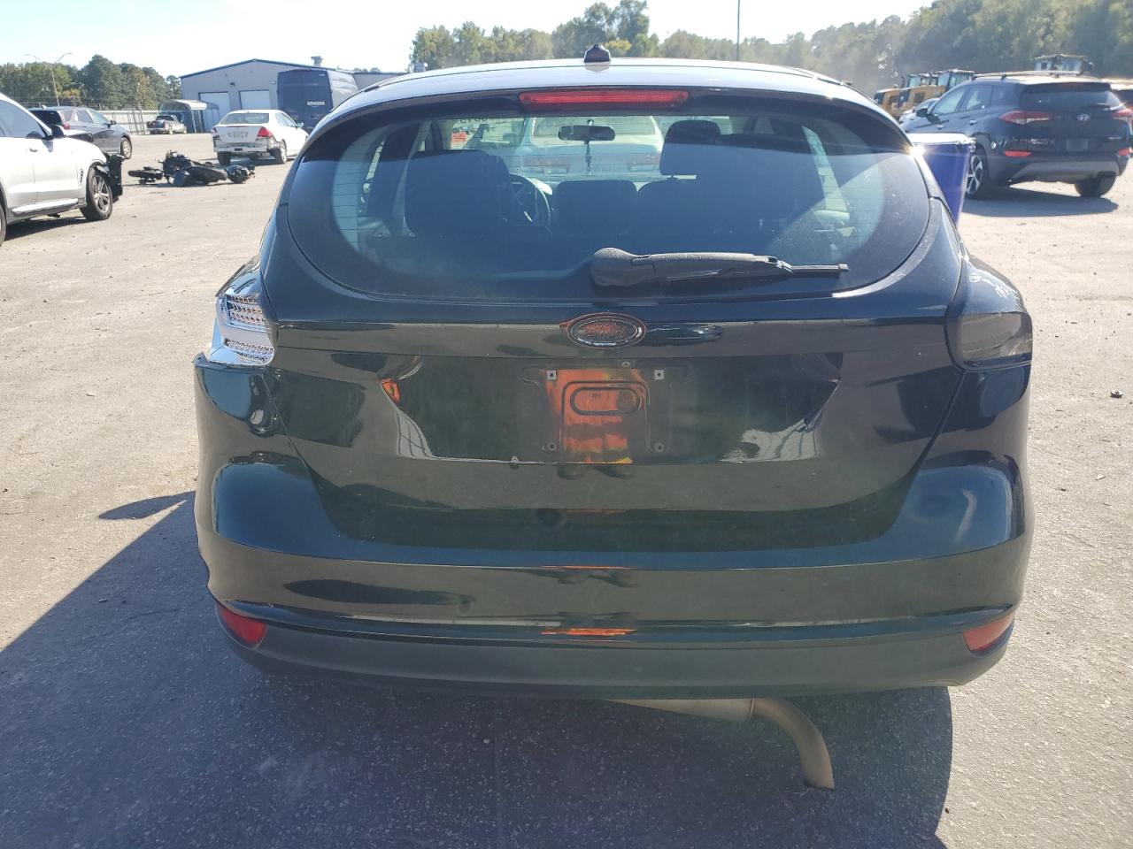 2018 Ford Focus Se VIN: 1FADP3K2XJL281548 Lot: 82200615