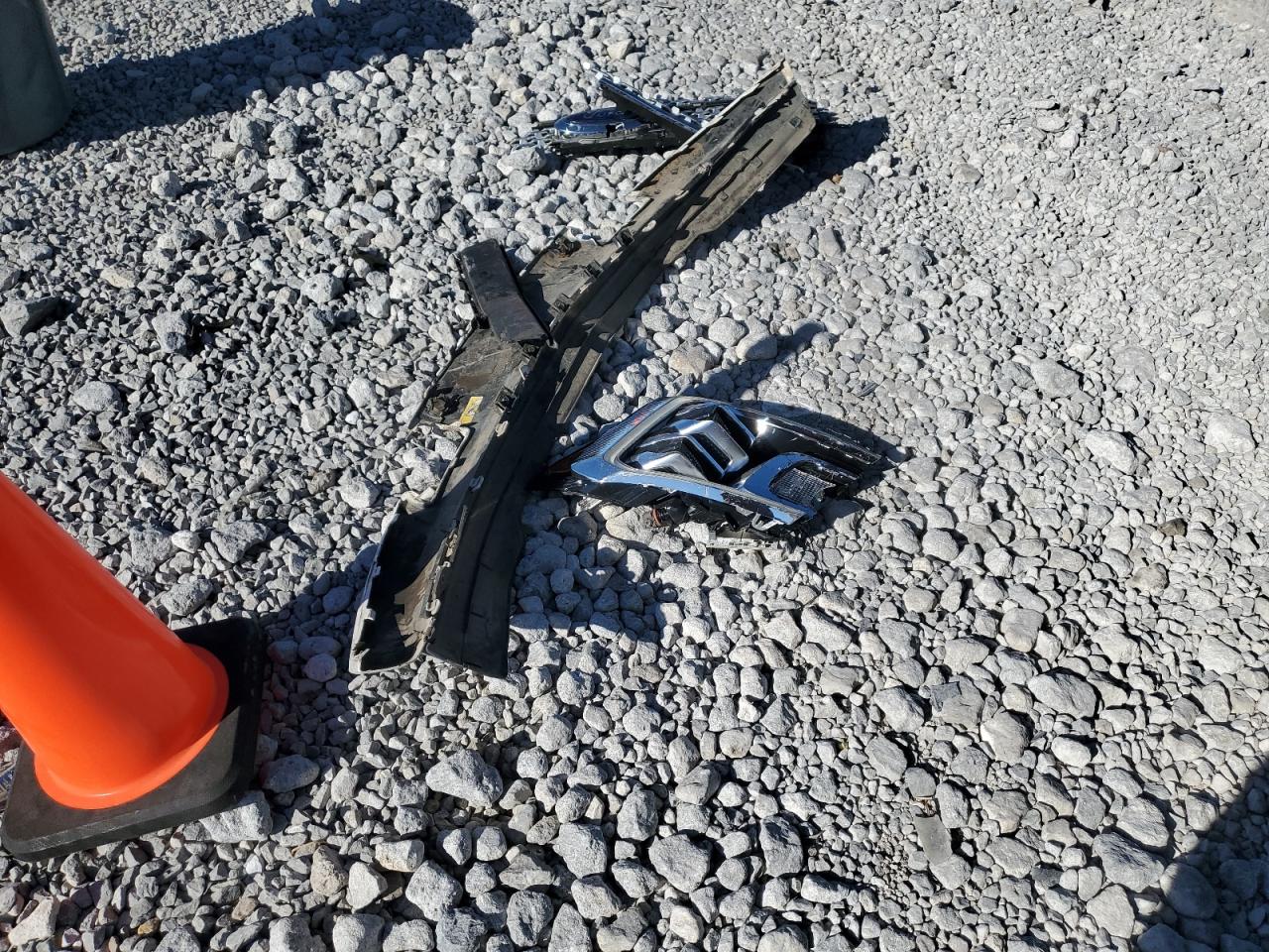 2018 Ford Expedition Platinum VIN: 1FMJU1MT2JEA33052 Lot: 84904125