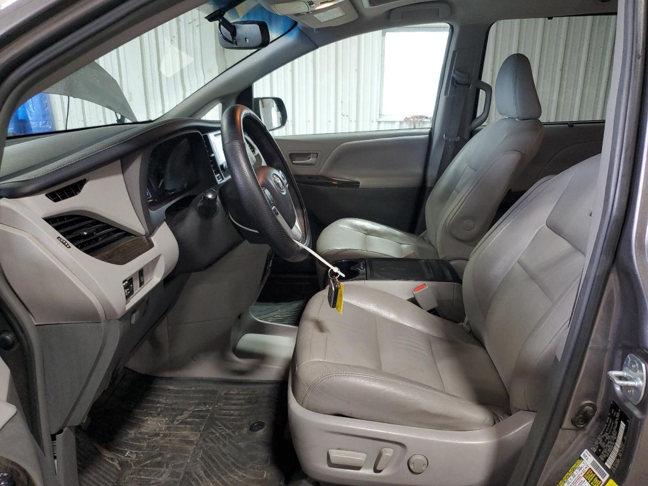 2017 Toyota Sienna Xle VIN: 5TDYZ3DC0HS861198 Lot: 86448385