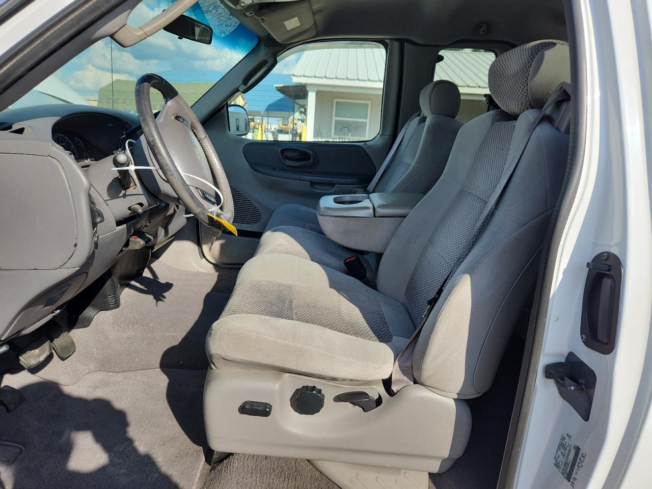 2002 Ford F150 VIN: 1FTRX18L32NB44414 Lot: 85088035