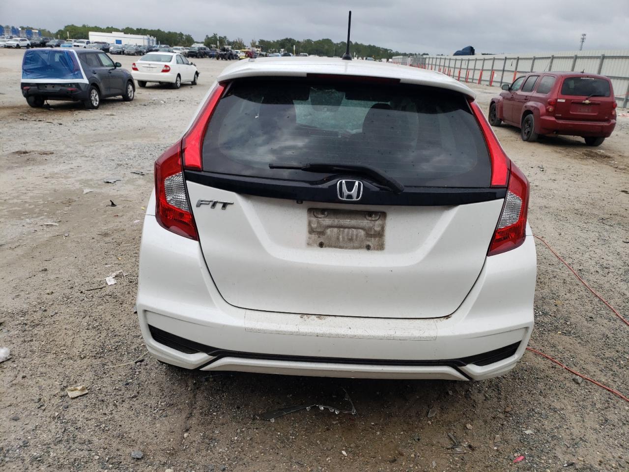 2018 Honda Fit Lx VIN: 3HGGK5H45JM736171 Lot: 85872275
