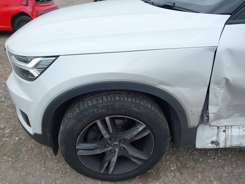 2019 VOLVO XC40 2.0 T4 R DESIGN 5DR AWD GEARTRONIC