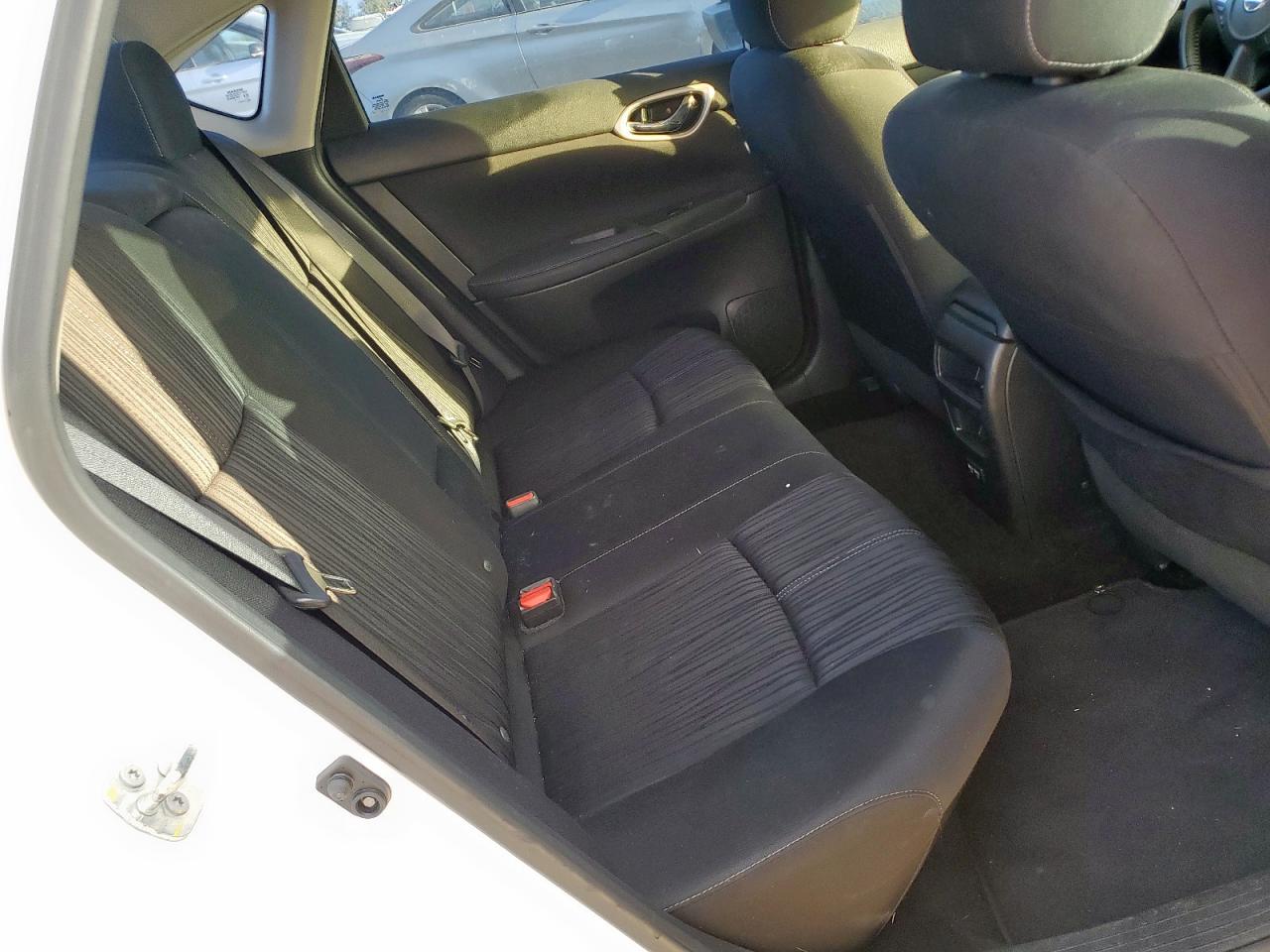 2018 Nissan Sentra S VIN: 3N1AB7AP0JL641837 Lot: 82456375