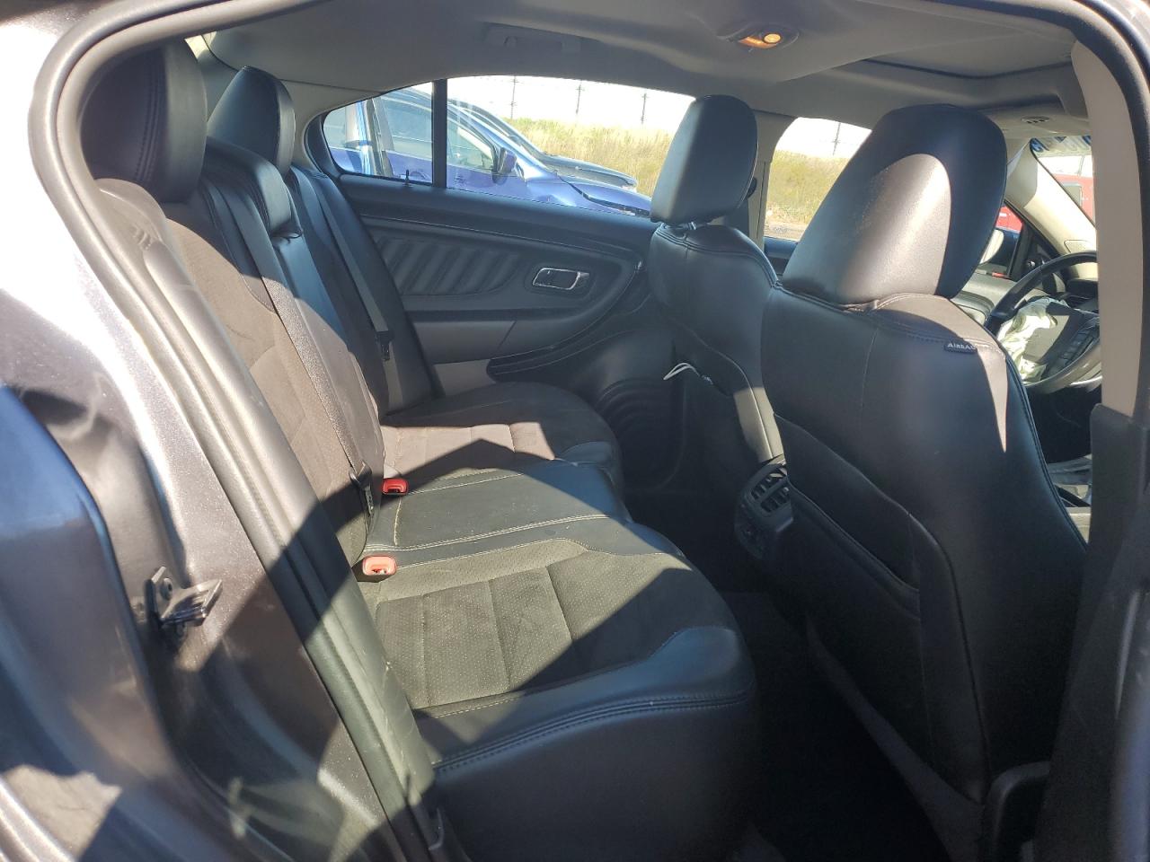 2011 Ford Taurus Sho VIN: 1FAHP2KT6BG104218 Lot: 87003305