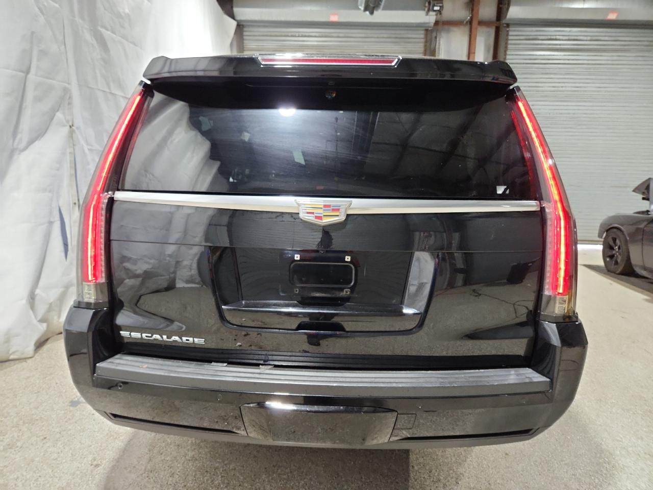 2016 Cadillac Escalade Esv Luxury VIN: 1GYS4HKJ2GR103440 Lot: 87013305