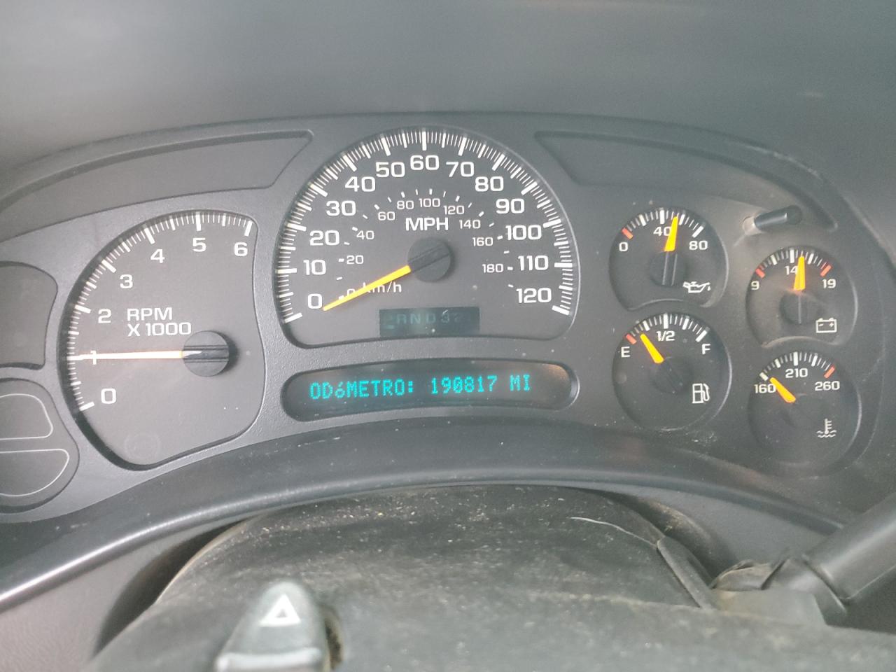 2005 GMC New Sierra C1500 VIN: 2GTEC13T451222058 Lot: 82457425