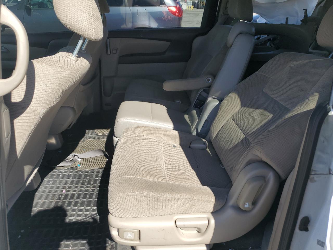2012 Honda Odyssey Lx VIN: 5FNRL5H27CB049204 Lot: 86153415