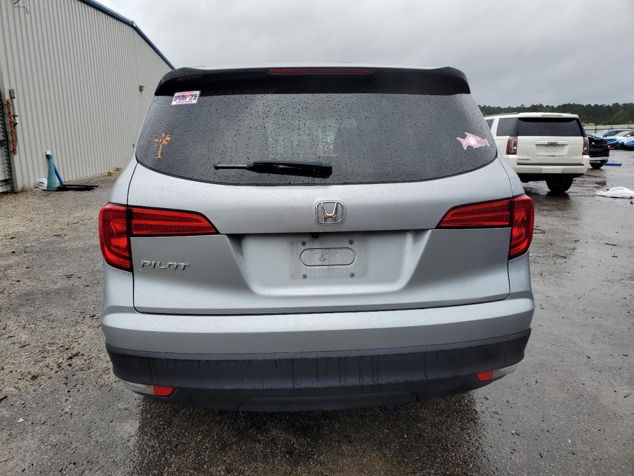 2018 Honda Pilot Lx VIN: 5FNYF5H12JB009670 Lot: 89930975