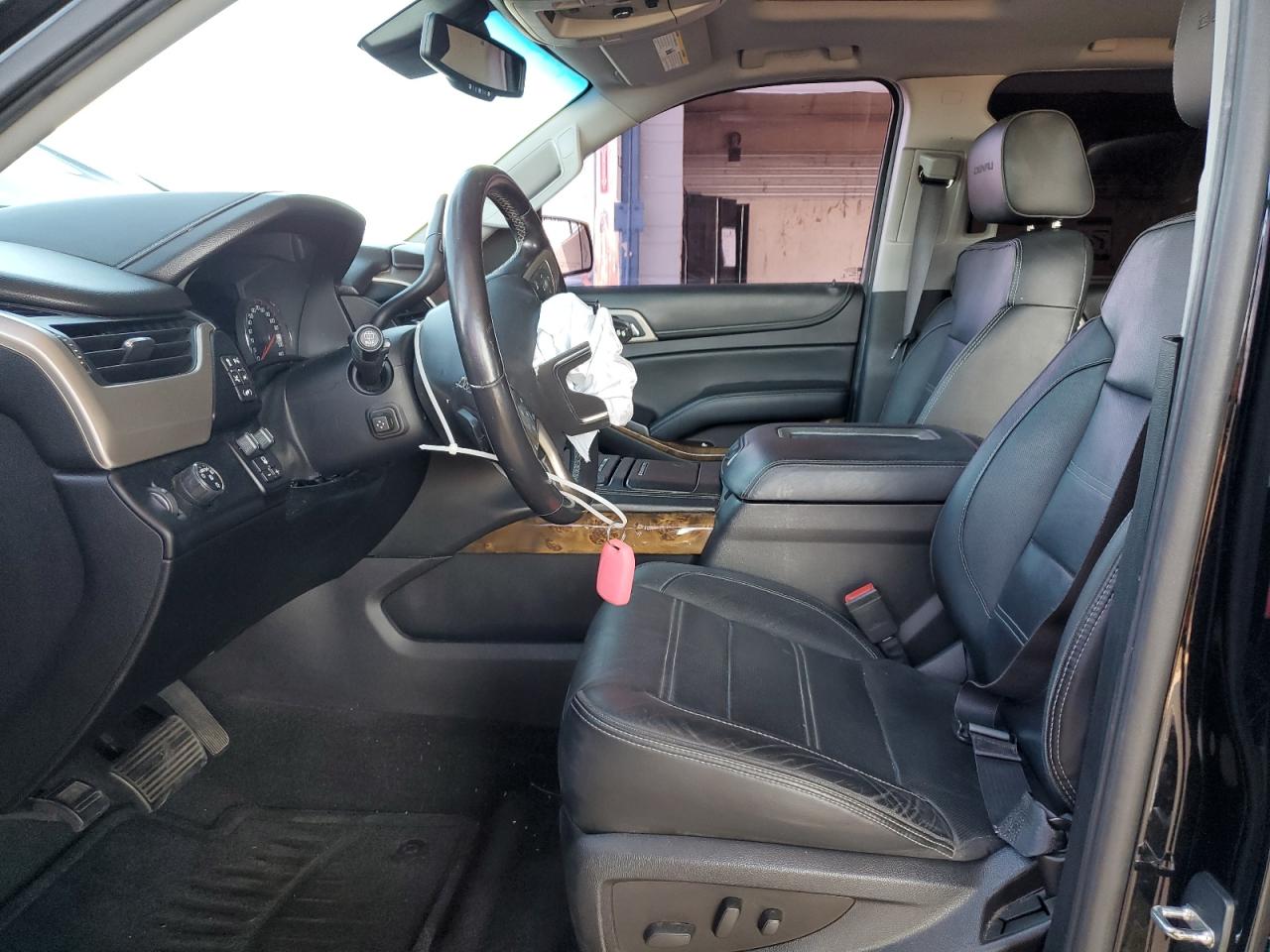 2016 GMC Yukon Xl Denali VIN: 1GKS1HKJ3GR101831 Lot: 89566075