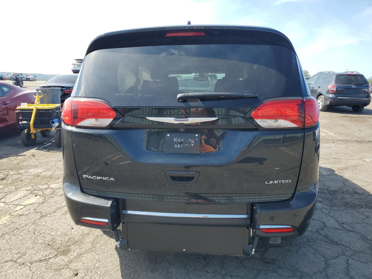 2020 Chrysler Pacifica Limited VIN: 2C4RC1GG5LR156200 Lot: 85293745