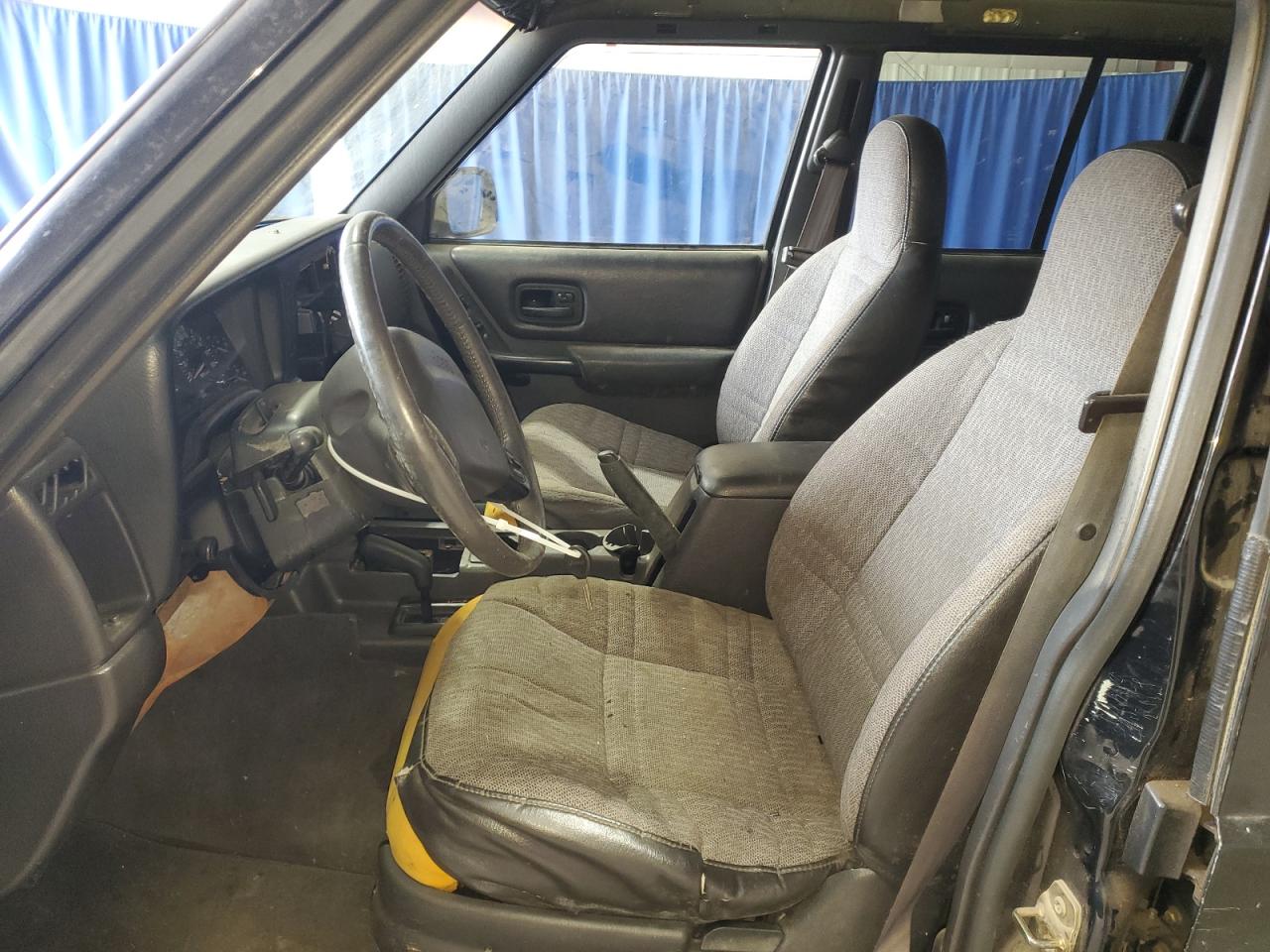 2001 Jeep Cherokee Sport VIN: 1J4FF48S61L629567 Lot: 82771645