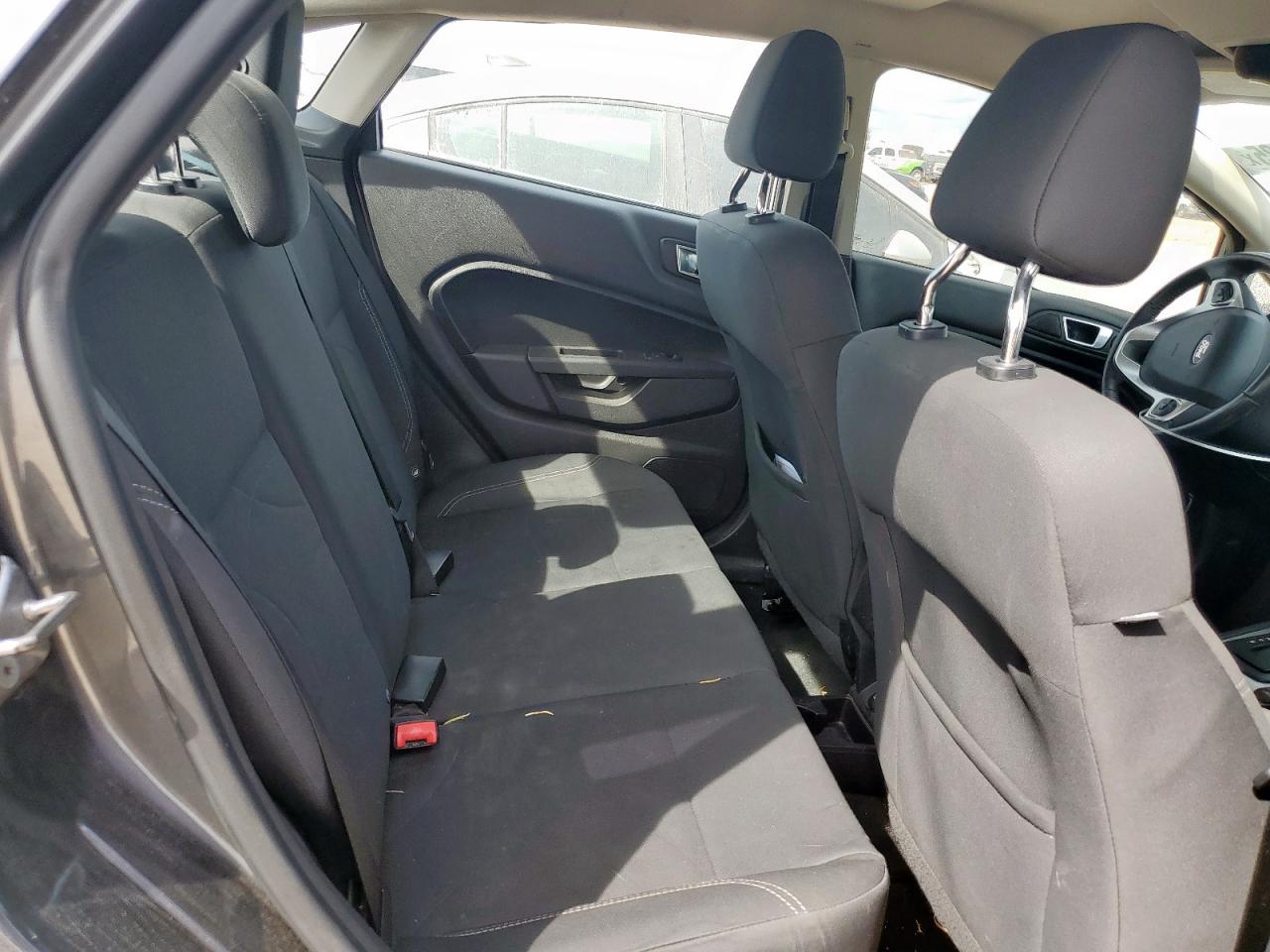 2016 Ford Fiesta Se VIN: 3FADP4BJ0GM122414 Lot: 85570925