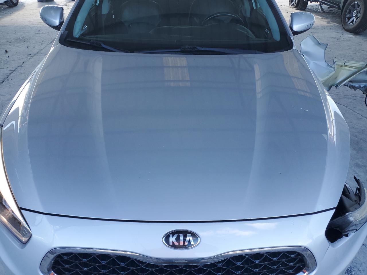 2016 Kia Cadenza Luxury VIN: KNALN4D7XG5206790 Lot: 90695275