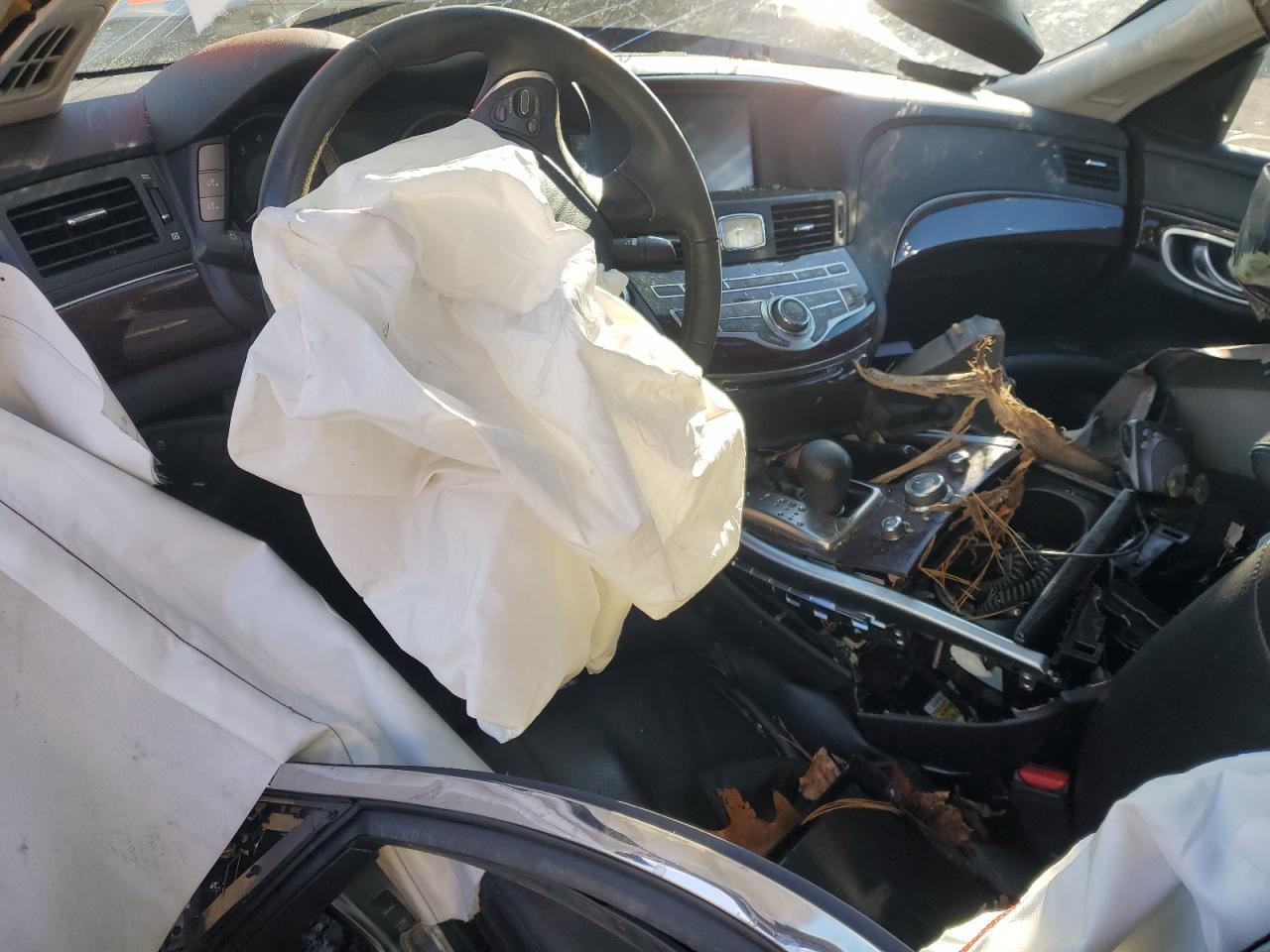 2018 Infiniti Q70L 3.7 Luxe VIN: JN1BY1PRXJM370025 Lot: 90262575