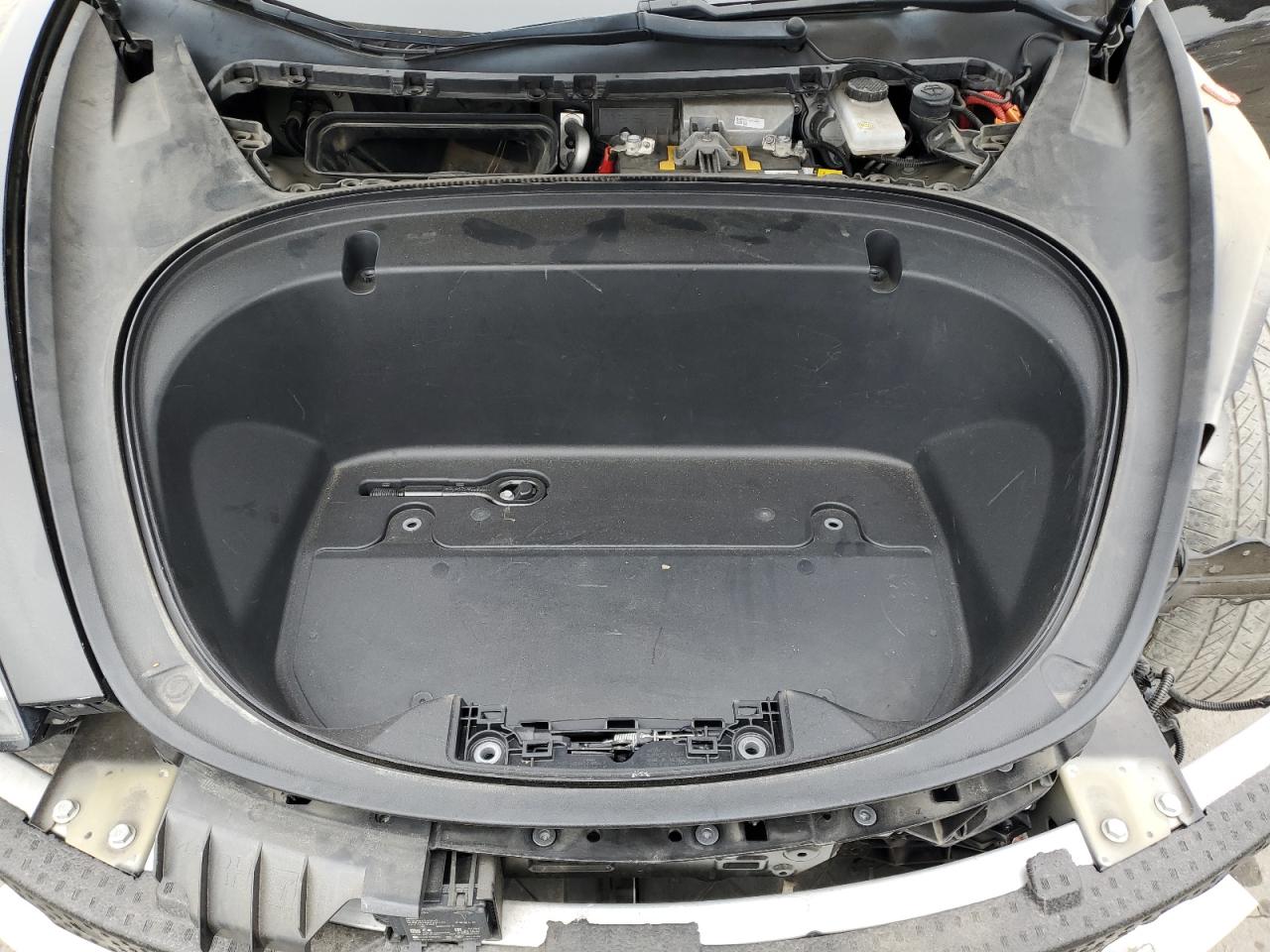 2020 Tesla Model 3 VIN: 5YJ3E1EB9LF710566 Lot: 84212375