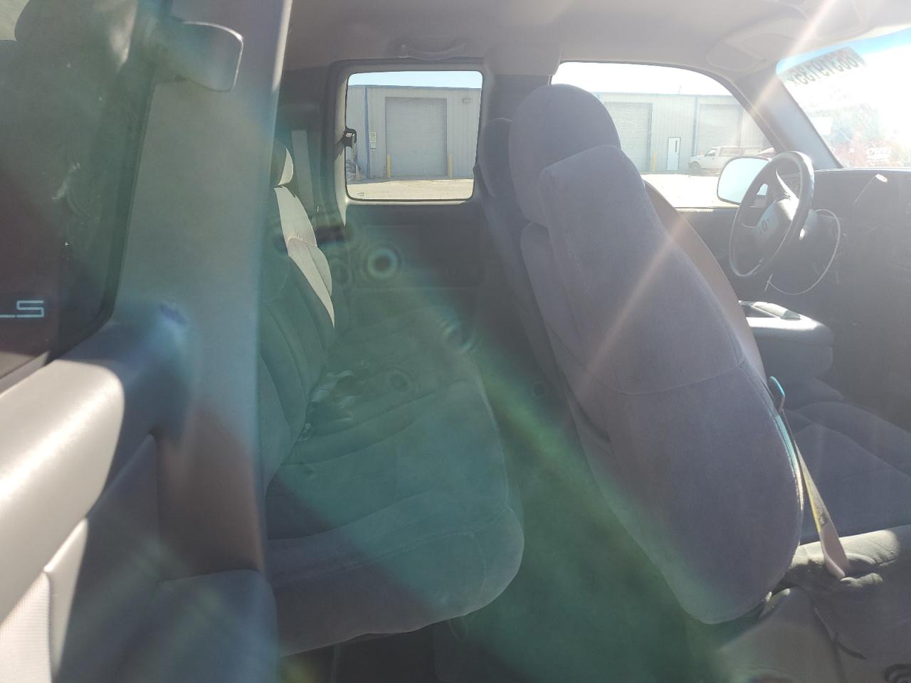 2001 Chevrolet Silverado K1500 VIN: 2GCEK19T311365989 Lot: 86319135