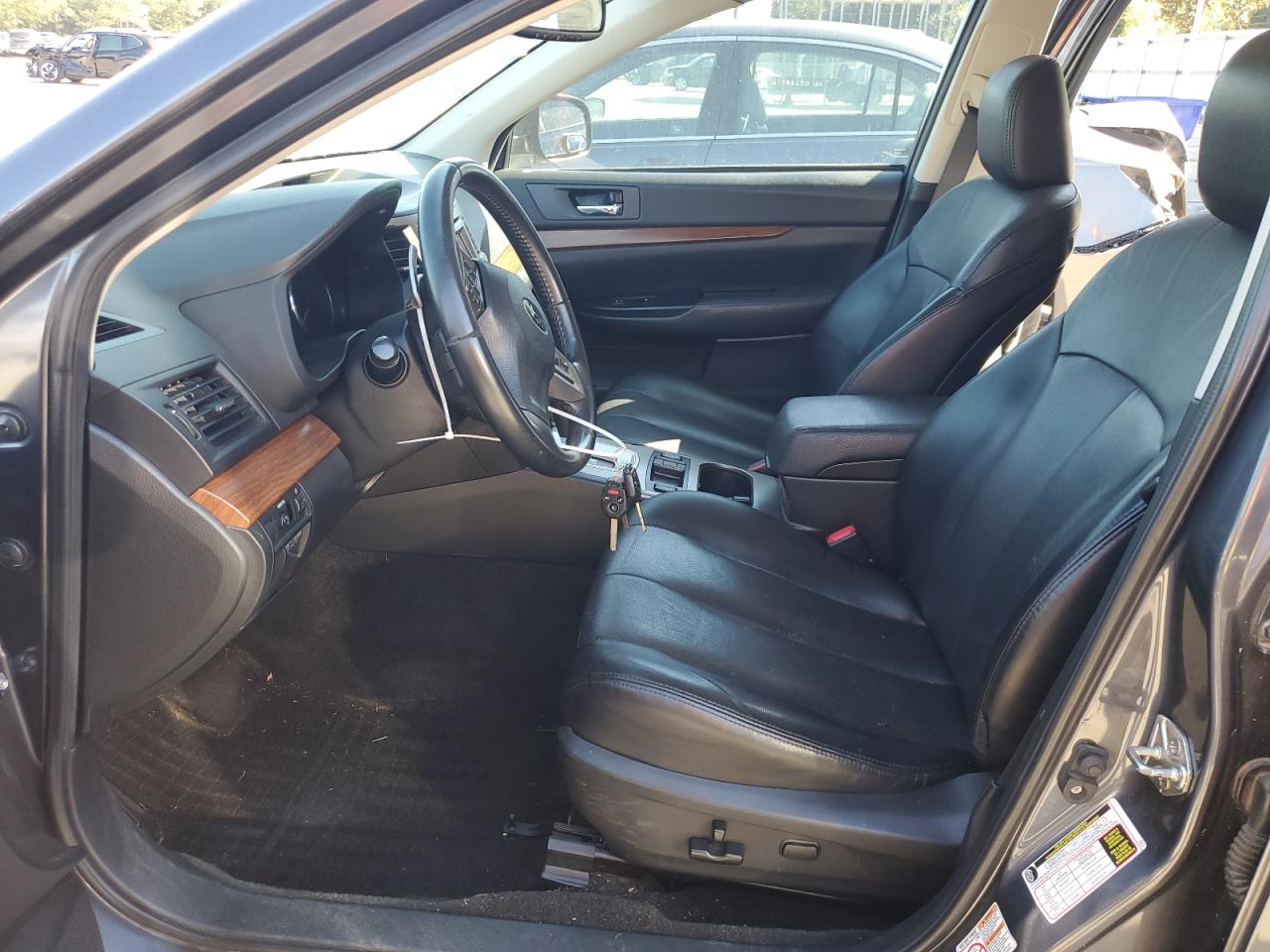 2014 Subaru Outback 2.5I Limited VIN: 4S4BRCLC4E3235010 Lot: 82657885