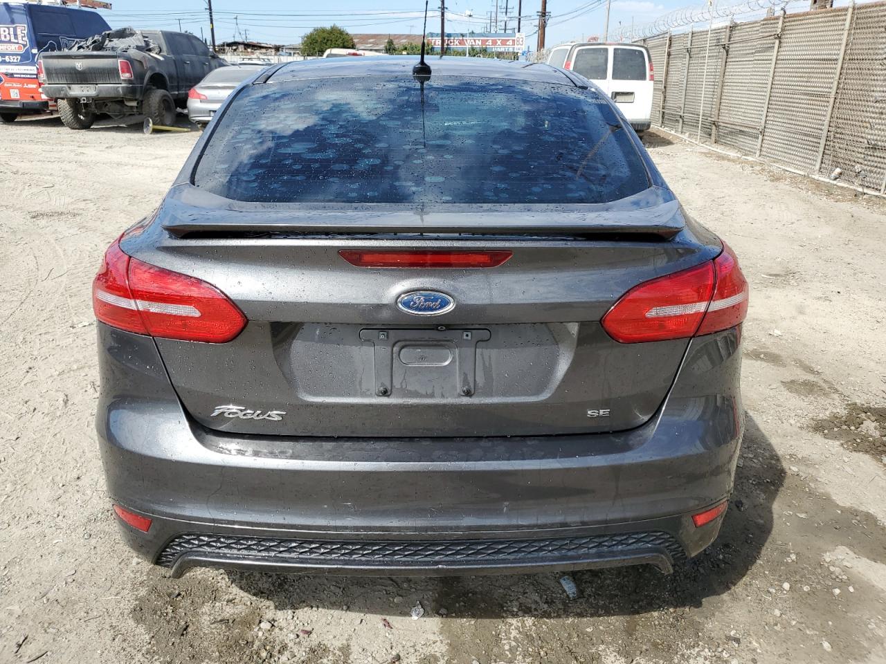 2016 Ford Focus Se VIN: 1FADP3F25GL258505 Lot: 85741095