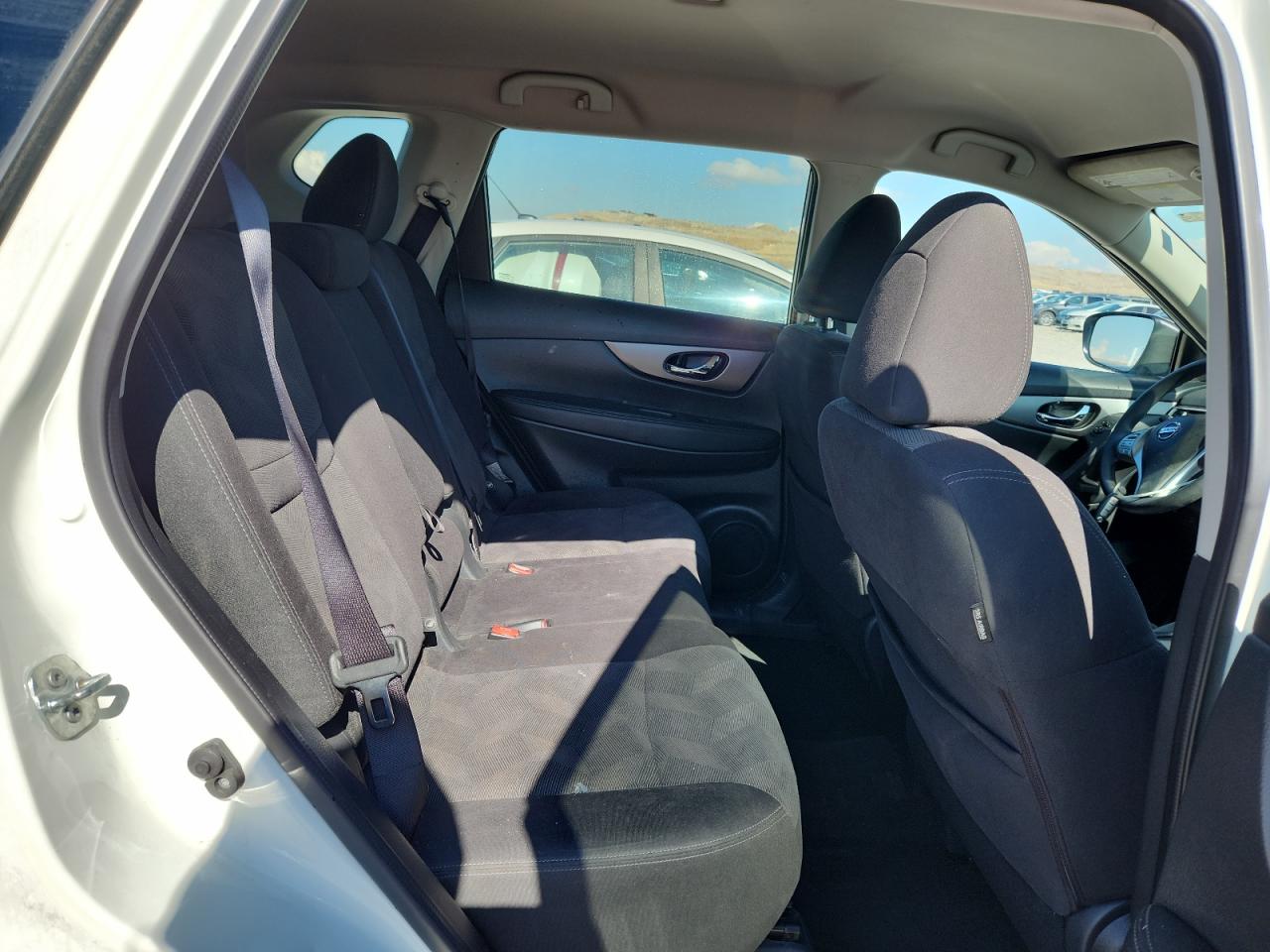 2016 Nissan Rogue S VIN: KNMAT2MV6GP731126 Lot: 85552875