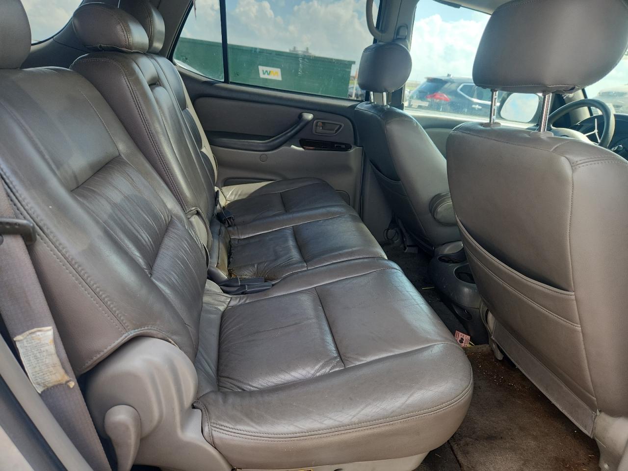 2003 Toyota Sequoia Sr5 VIN: 5TDZT34A83S170899 Lot: 85317455