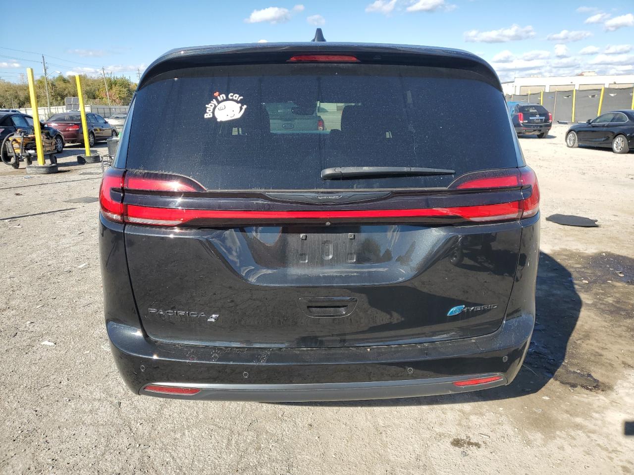 2022 Chrysler Pacifica Hybrid Limited VIN: 2C4RC1S73NR101822 Lot: 82725275