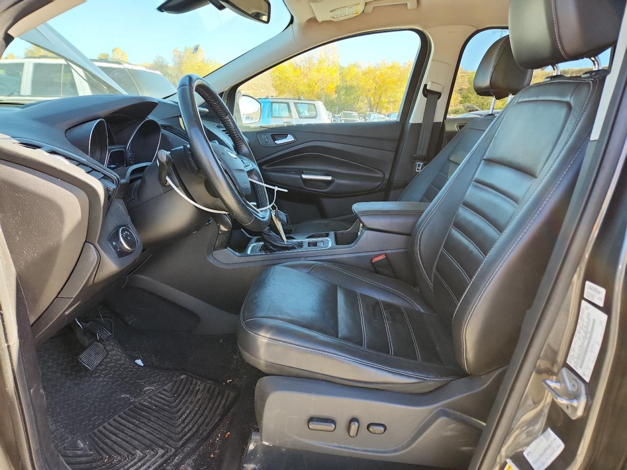 2017 Ford Escape Titanium VIN: 1FMCU0JD8HUB01810 Lot: 87097655