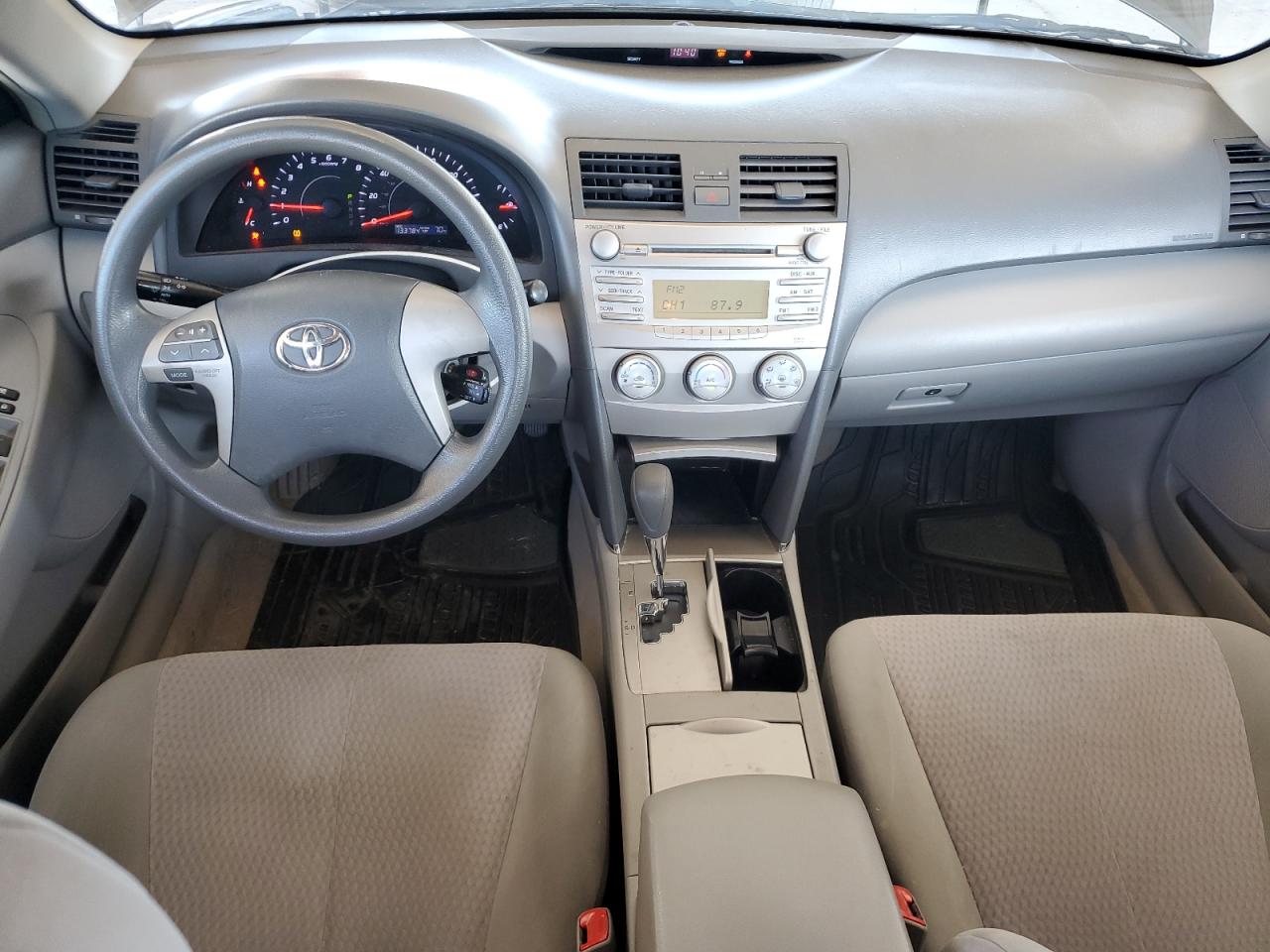 2010 Toyota Camry Base VIN: 4T1BF3EKXAU111194 Lot: 84972235