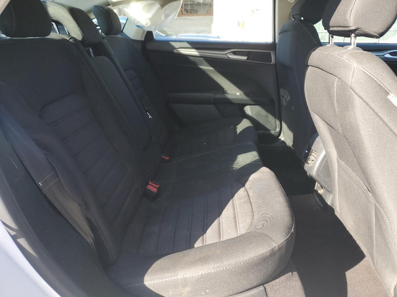 2020 Ford Fusion Se VIN: 3FA6P0LU7LR260491 Lot: 89718075