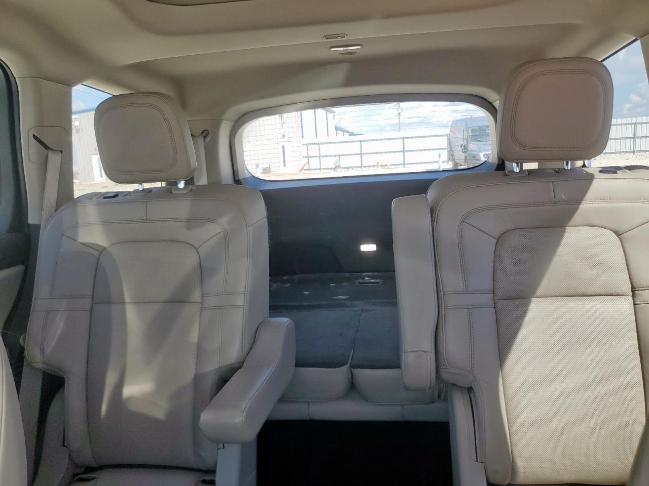 2022 Lincoln Aviator Reserve VIN: 5LM5J7WCXNGL09964 Lot: 85827085